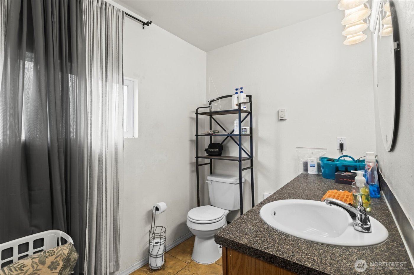 6828 Yakima Avenue , Tacoma, WA 98408