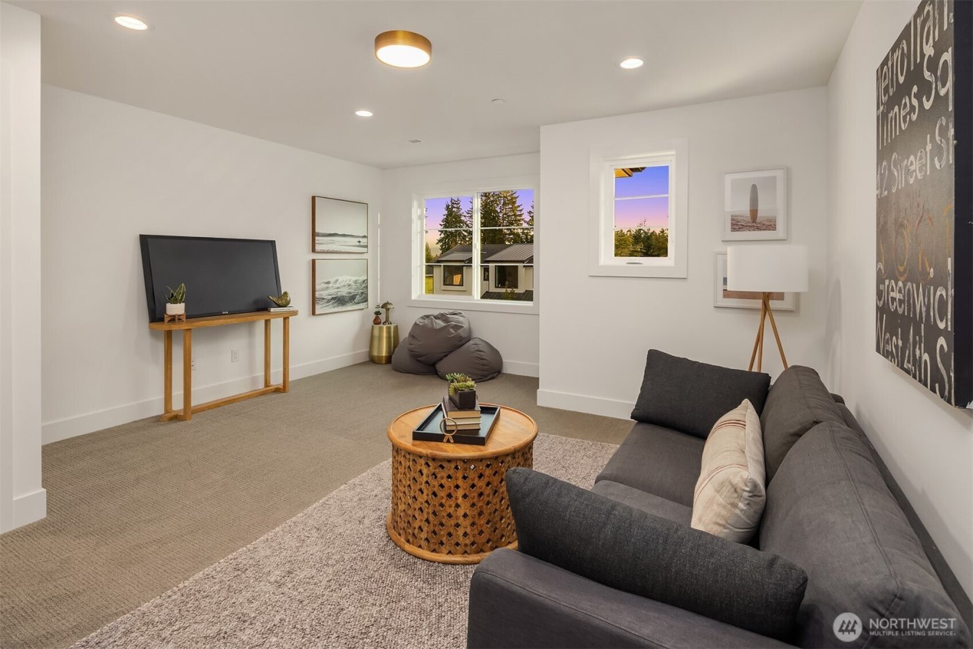 13662 NE 101st Street , Kirkland, WA 98033