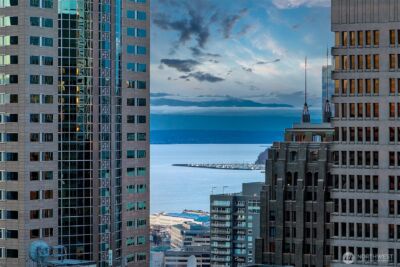 909 5th Avenue #2301, Seattle, WA 98164 - Photo 32