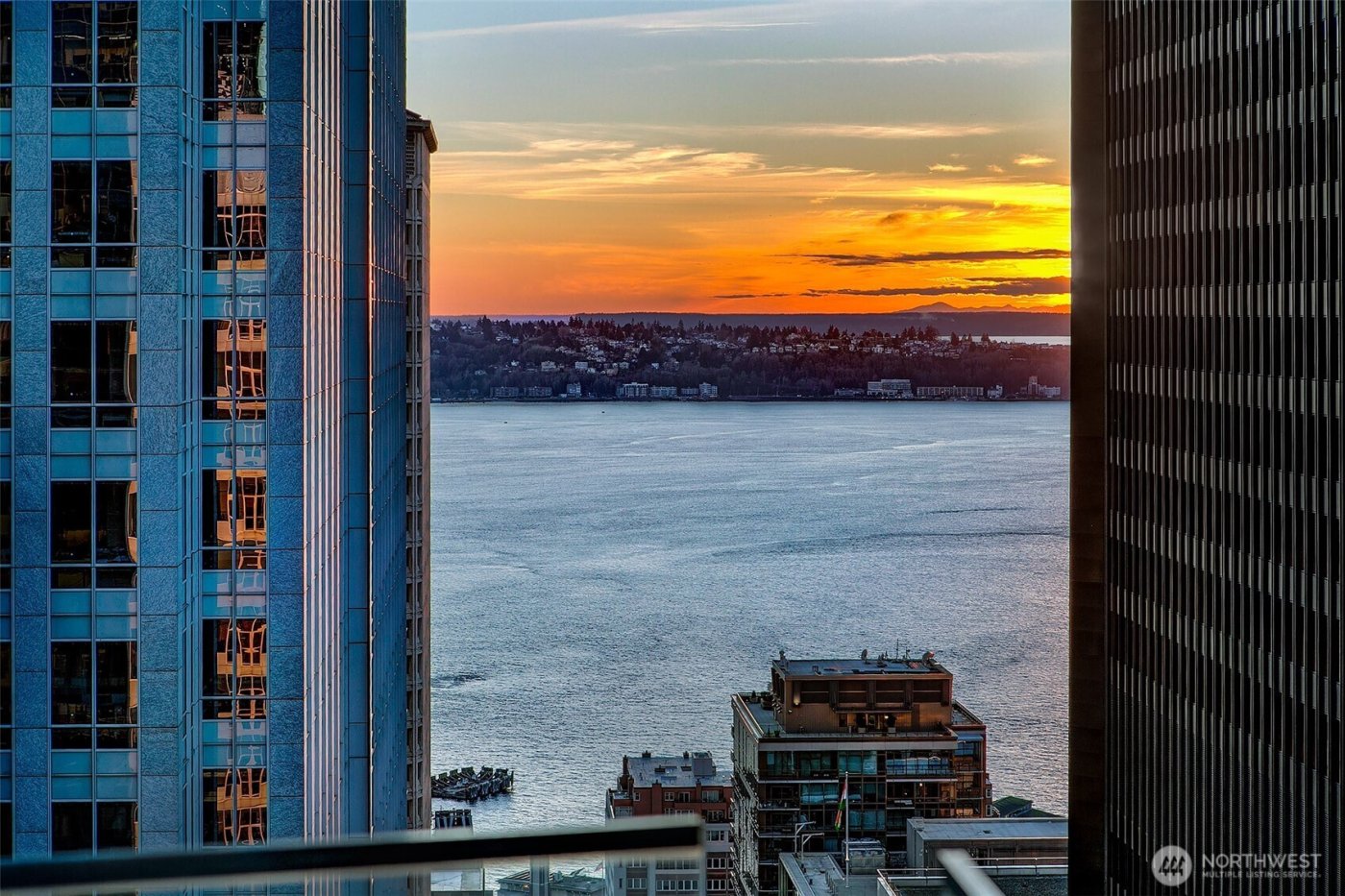 909 5th Avenue #2301, Seattle, WA 98164