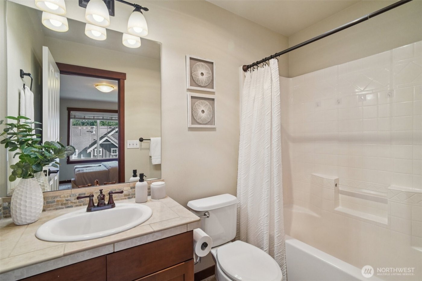 19439 1st Avenue S #E3, Normandy Park, WA 98148