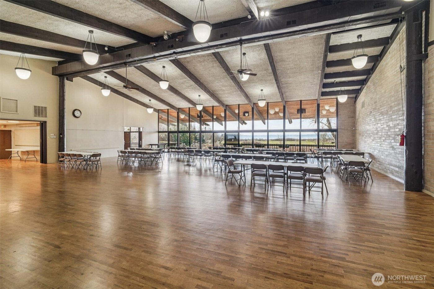 19439 1st Avenue S #E3, Normandy Park, WA 98148