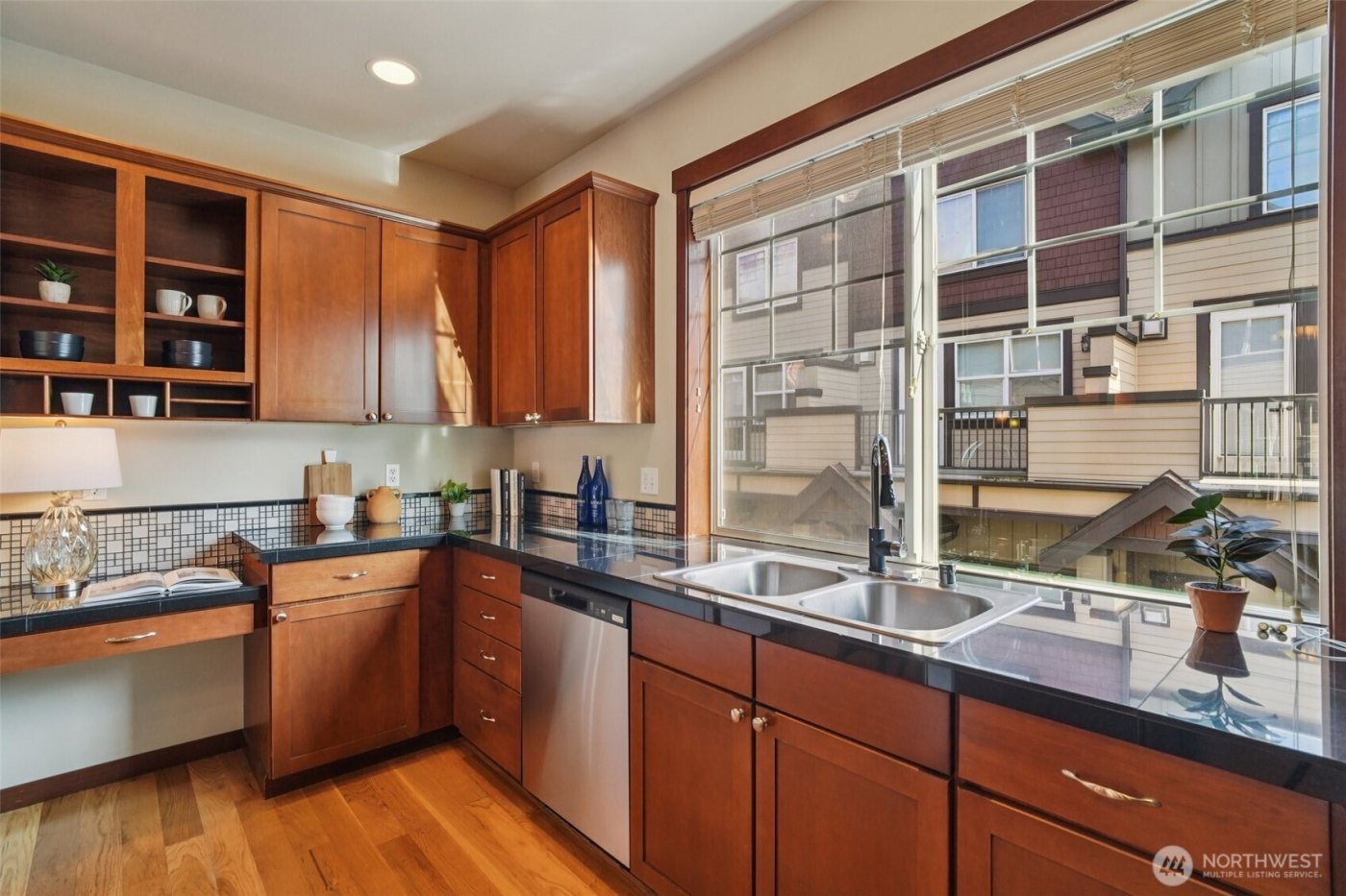 19439 1st Avenue S #E3, Normandy Park, WA 98148