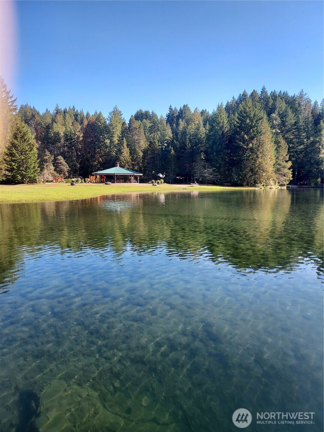 210 N Dow Creek Drive , Hoodsport, WA 98548