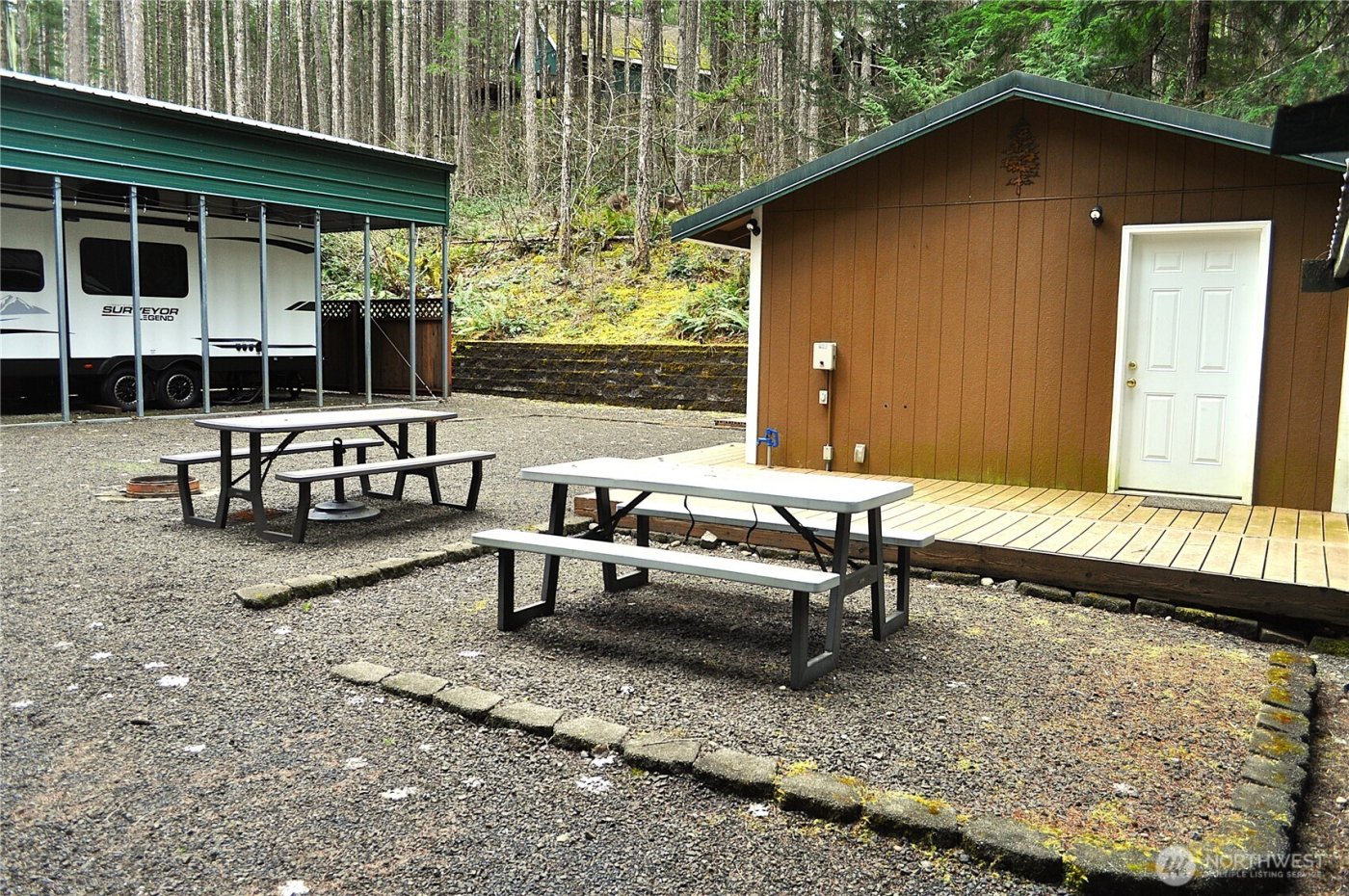 210 N Dow Creek Drive , Hoodsport, WA 98548