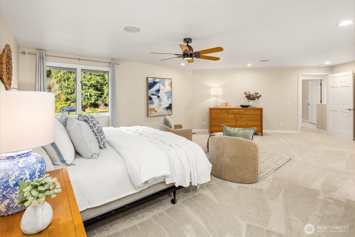 18605 NE 191st Street , Woodinville, WA 98077