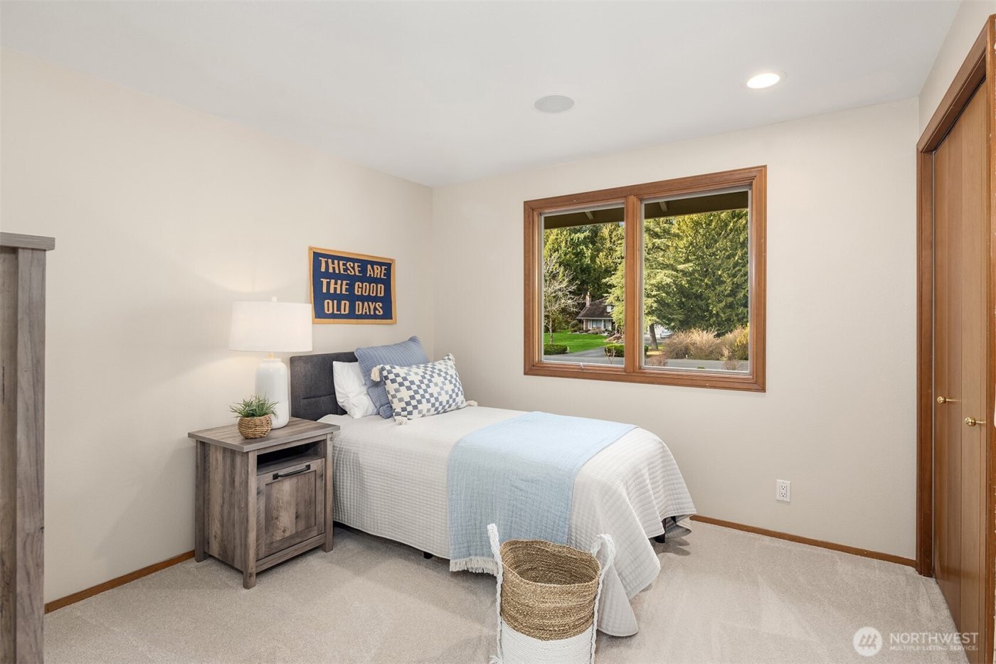 18605 NE 191st Street , Woodinville, WA 98077