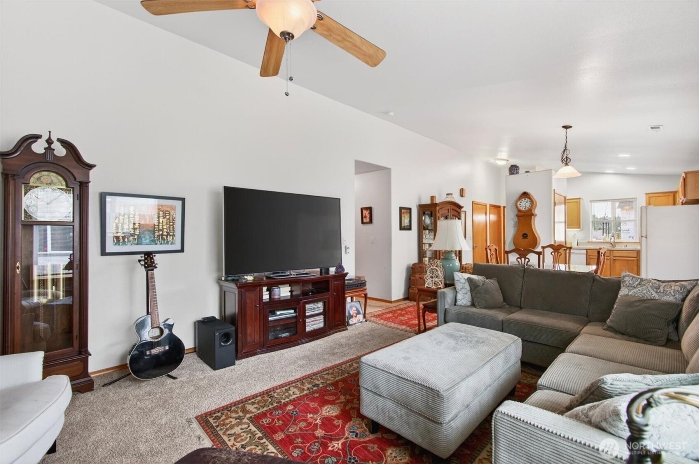 35 Glen Lane , Cathlamet, WA 98612