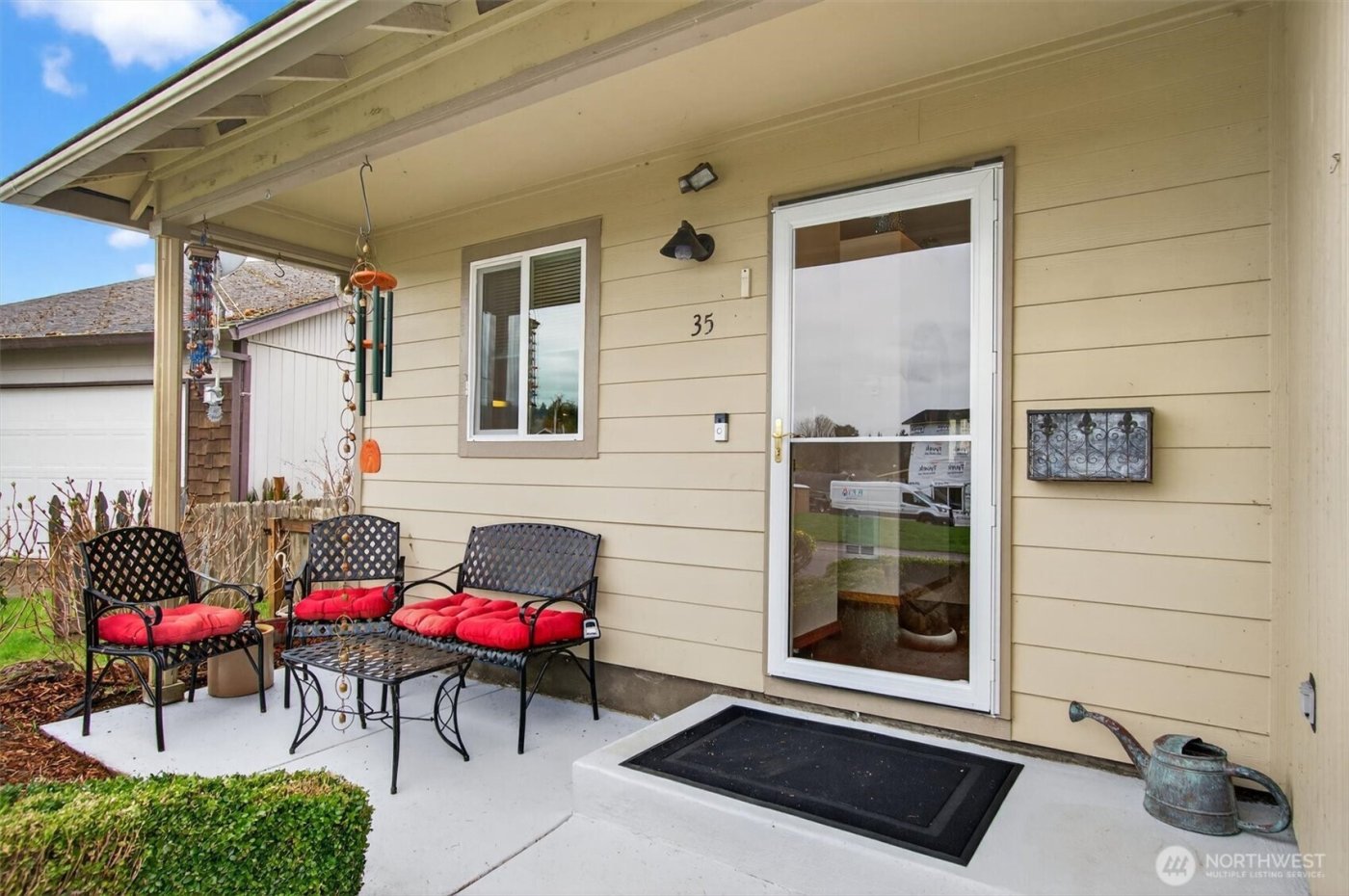 35 Glen Lane , Cathlamet, WA 98612