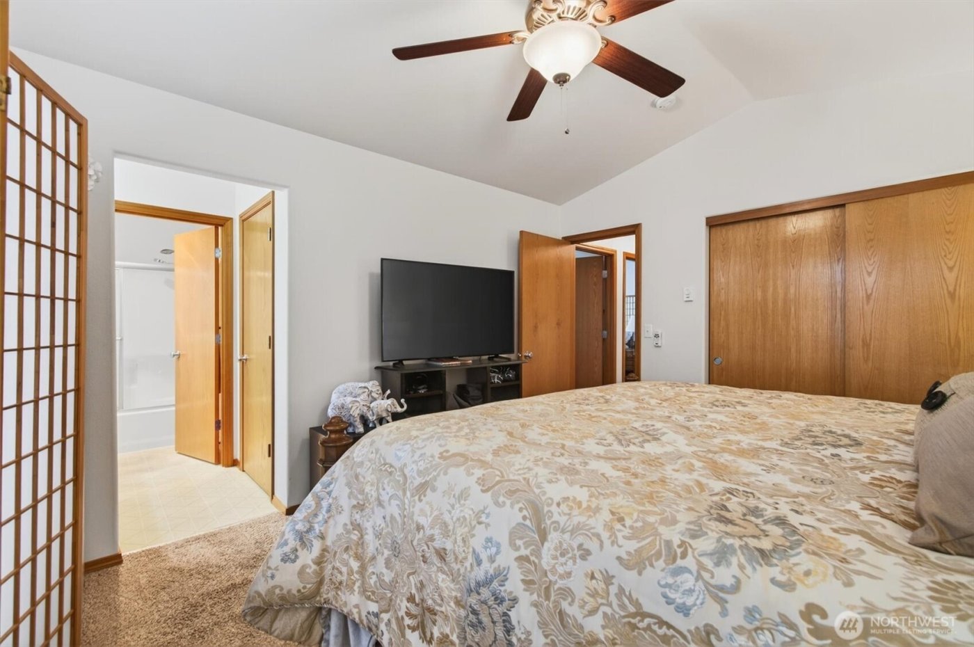 35 Glen Lane , Cathlamet, WA 98612