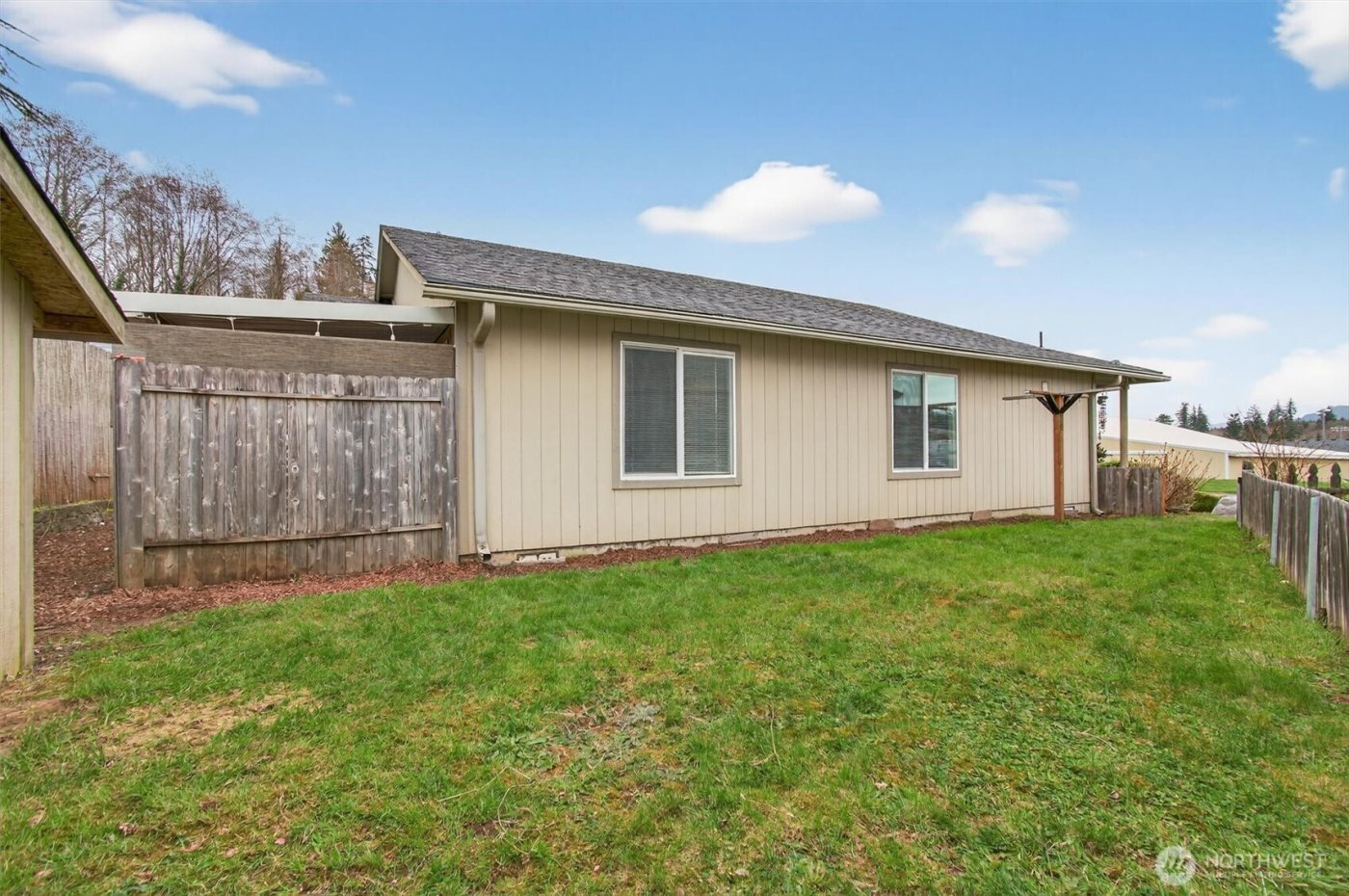 35 Glen Lane , Cathlamet, WA 98612