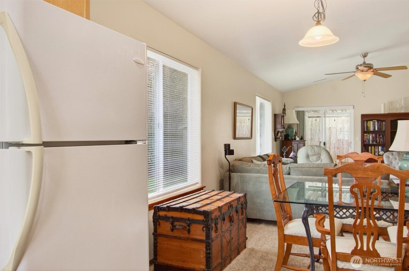 35 Glen Lane , Cathlamet, WA 98612