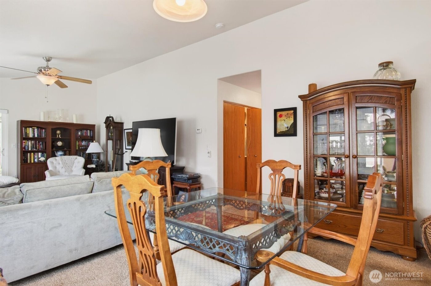 35 Glen Lane , Cathlamet, WA 98612