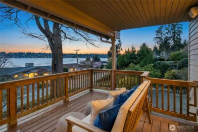 12506 Holmes Point Drive NE, Kirkland, WA 98034-5732