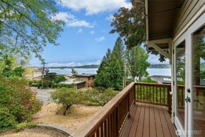12506 Holmes Point Drive NE, Kirkland, WA 98034-5732 - Photo 13