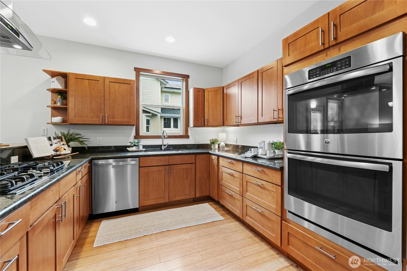 8118 NE 126th Street , Kirkland, WA 98034-2510