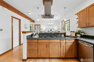 8118 NE 126th Street , Kirkland, WA 98034-2510 - Photo 7
