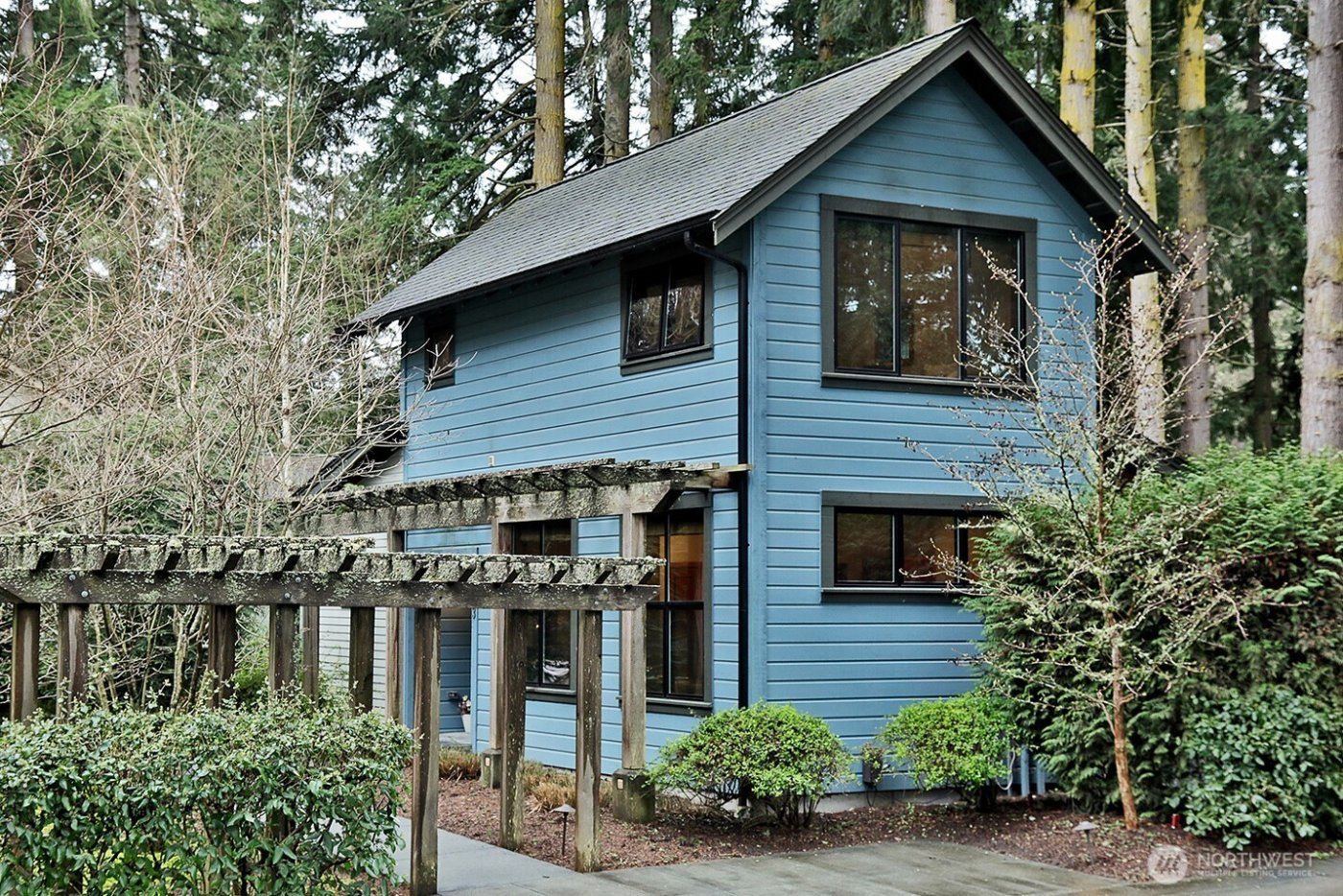 313 Edgecliff Drive , Langley, WA 98260