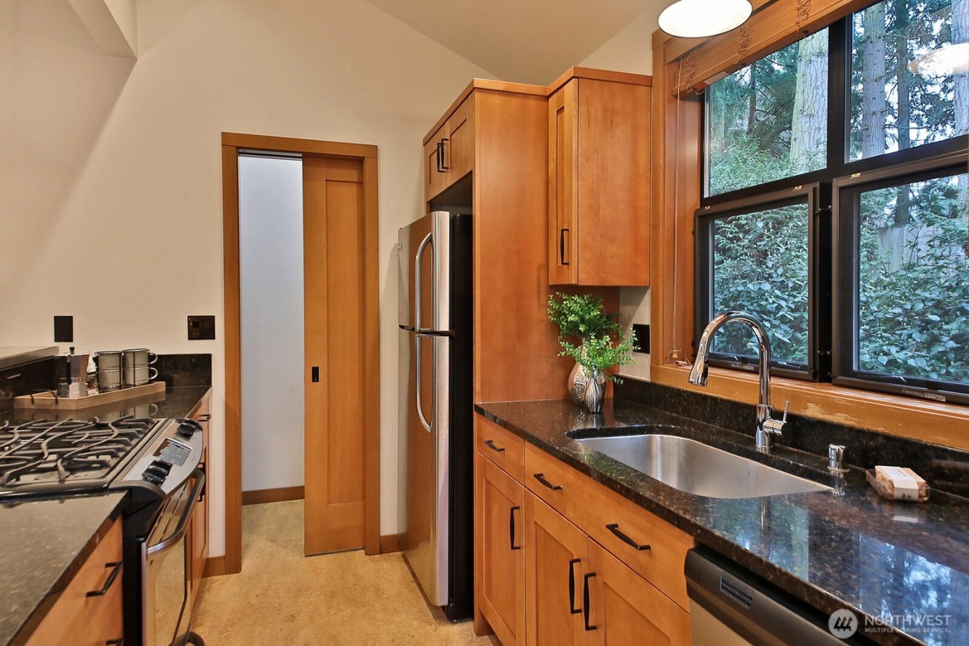 313 Edgecliff Drive , Langley, WA 98260