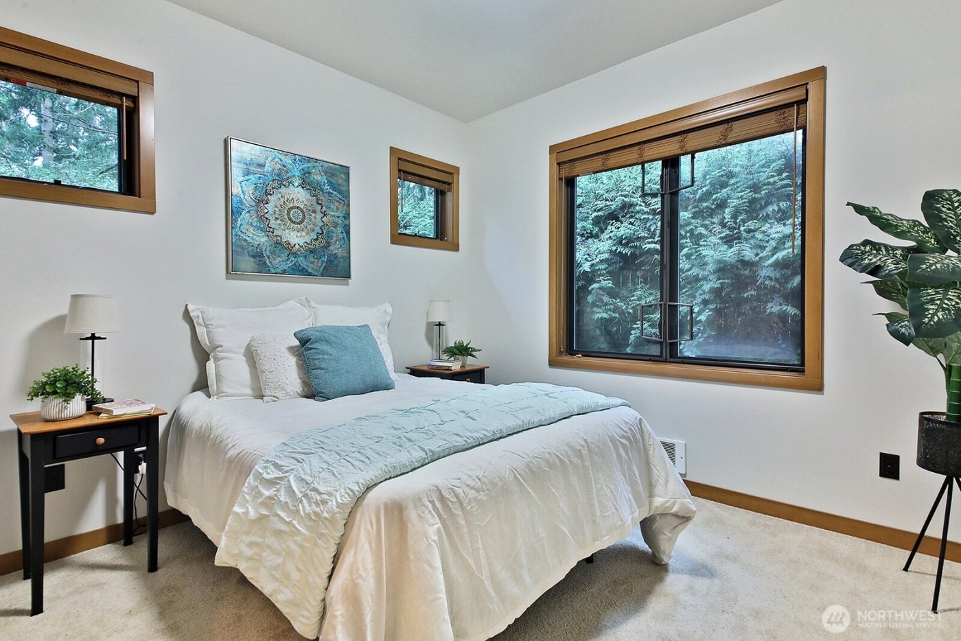 313 Edgecliff Drive , Langley, WA 98260