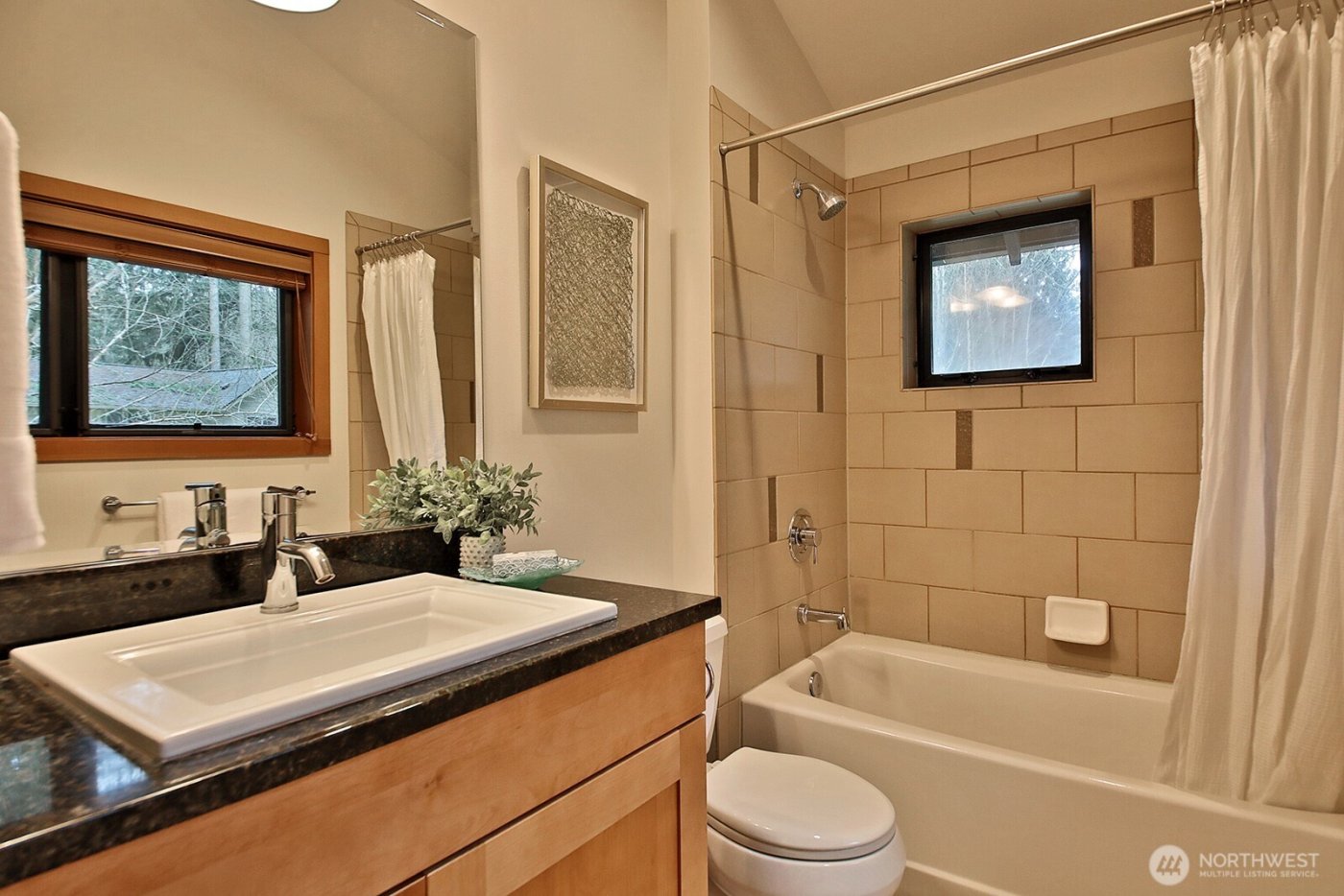 313 Edgecliff Drive , Langley, WA 98260