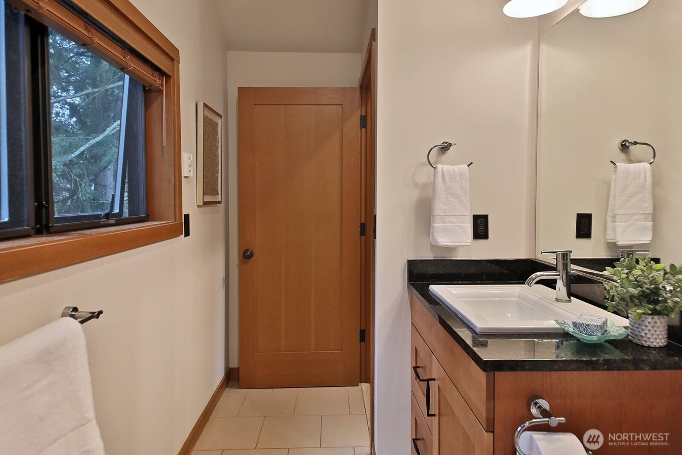 313 Edgecliff Drive , Langley, WA 98260