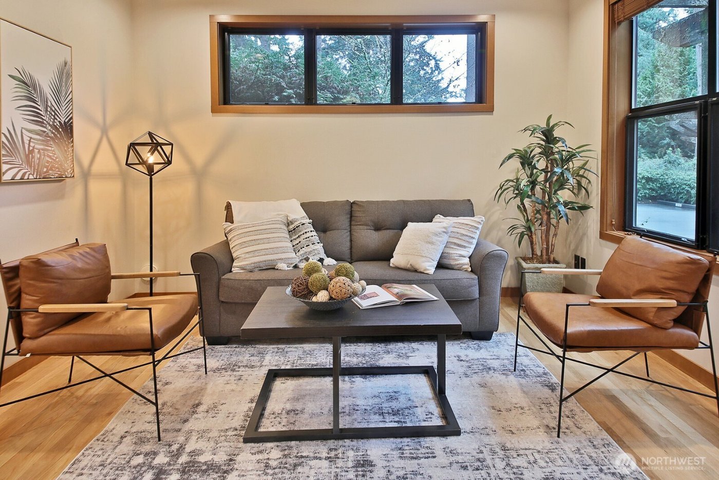 313 Edgecliff Drive , Langley, WA 98260