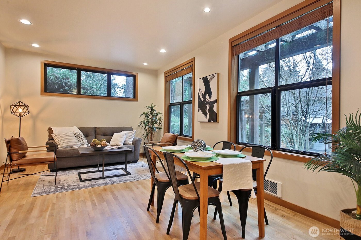 313 Edgecliff Drive , Langley, WA 98260