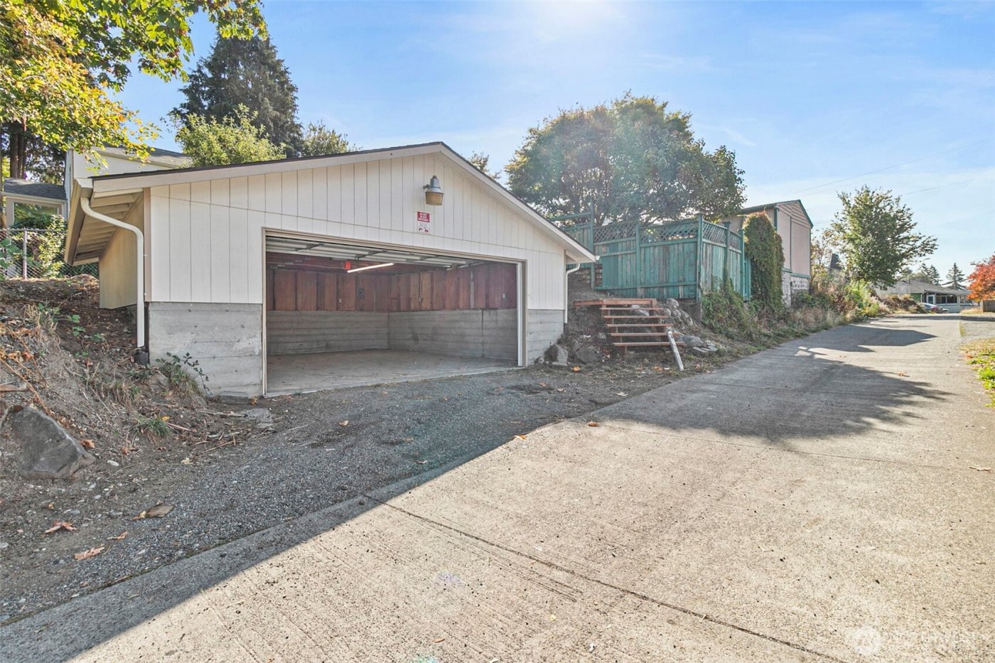12077 75th Avenue S, Seattle, WA 98178