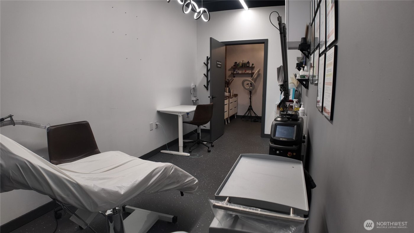 14 S Division Street , Auburn, WA 98001