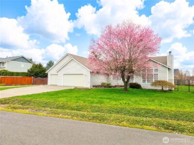2727 180th Street E, Tacoma, WA 98445 - Photo 3