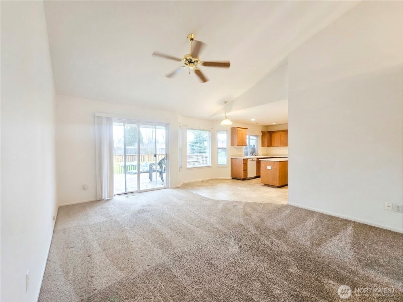 2727 180th Street E, Tacoma, WA 98445