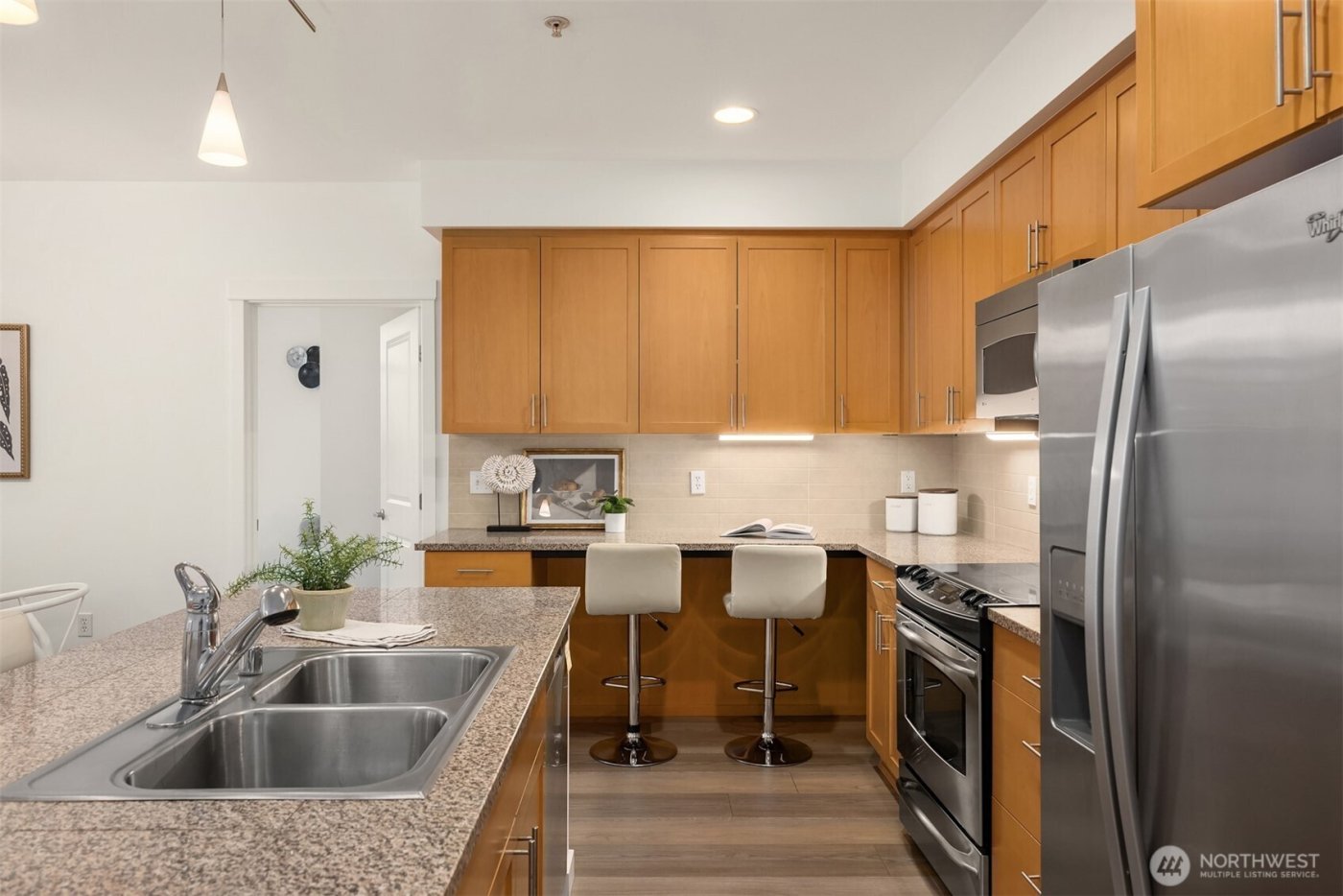 180 Harbor Square Loop NE #B 119, Bainbridge Island, WA 98110