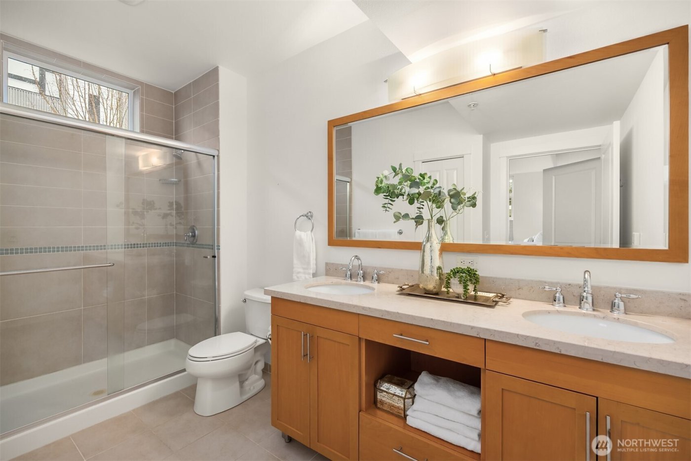 180 Harbor Square Loop NE #B 119, Bainbridge Island, WA 98110