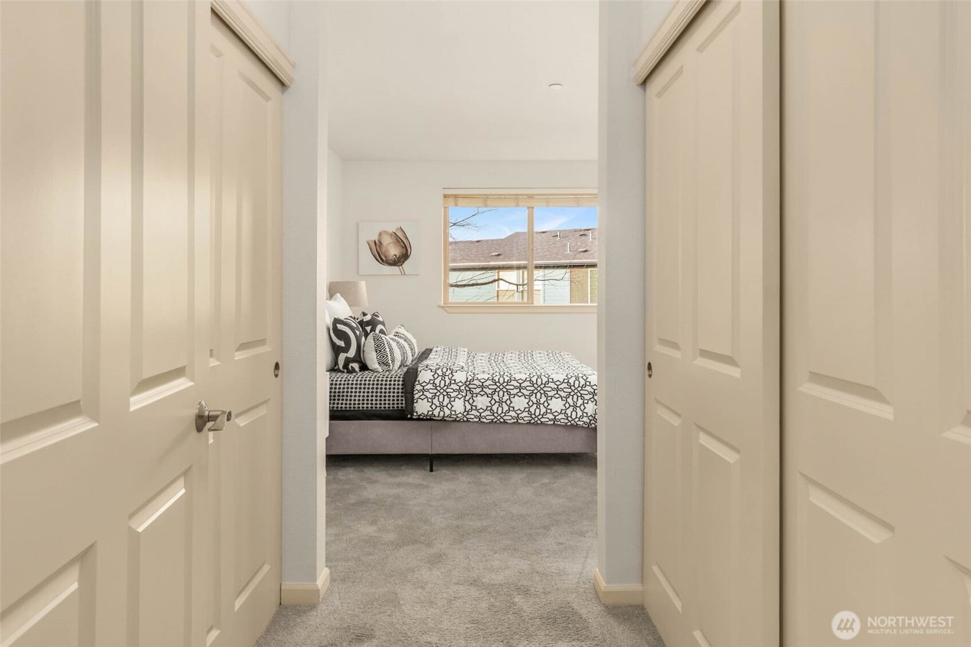 6800 132nd Place SE #E207, Newcastle, WA 98059