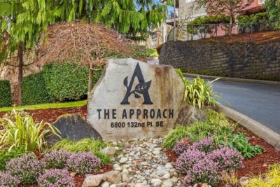 6800 132nd Place SE #E207, Newcastle, WA 98059 - Photo 2