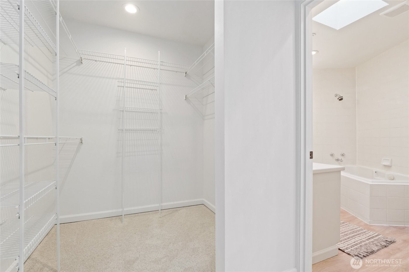 9039 NE Juanita Drive #306, Kirkland, WA 98034