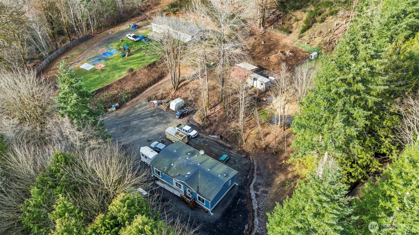3762 W Cloquallum Road , Shelton, WA 98584