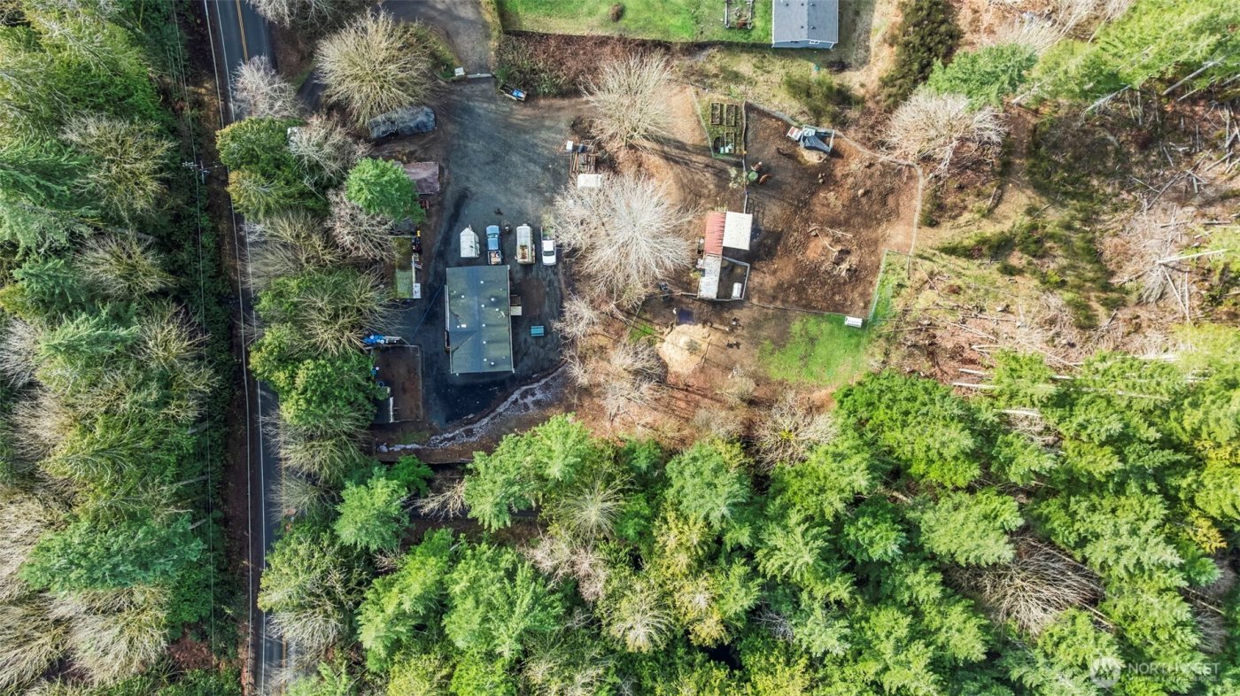 3762 W Cloquallum Road , Shelton, WA 98584