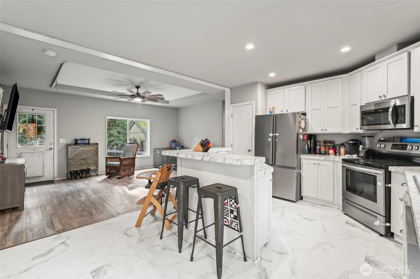3762 W Cloquallum Road , Shelton, WA 98584