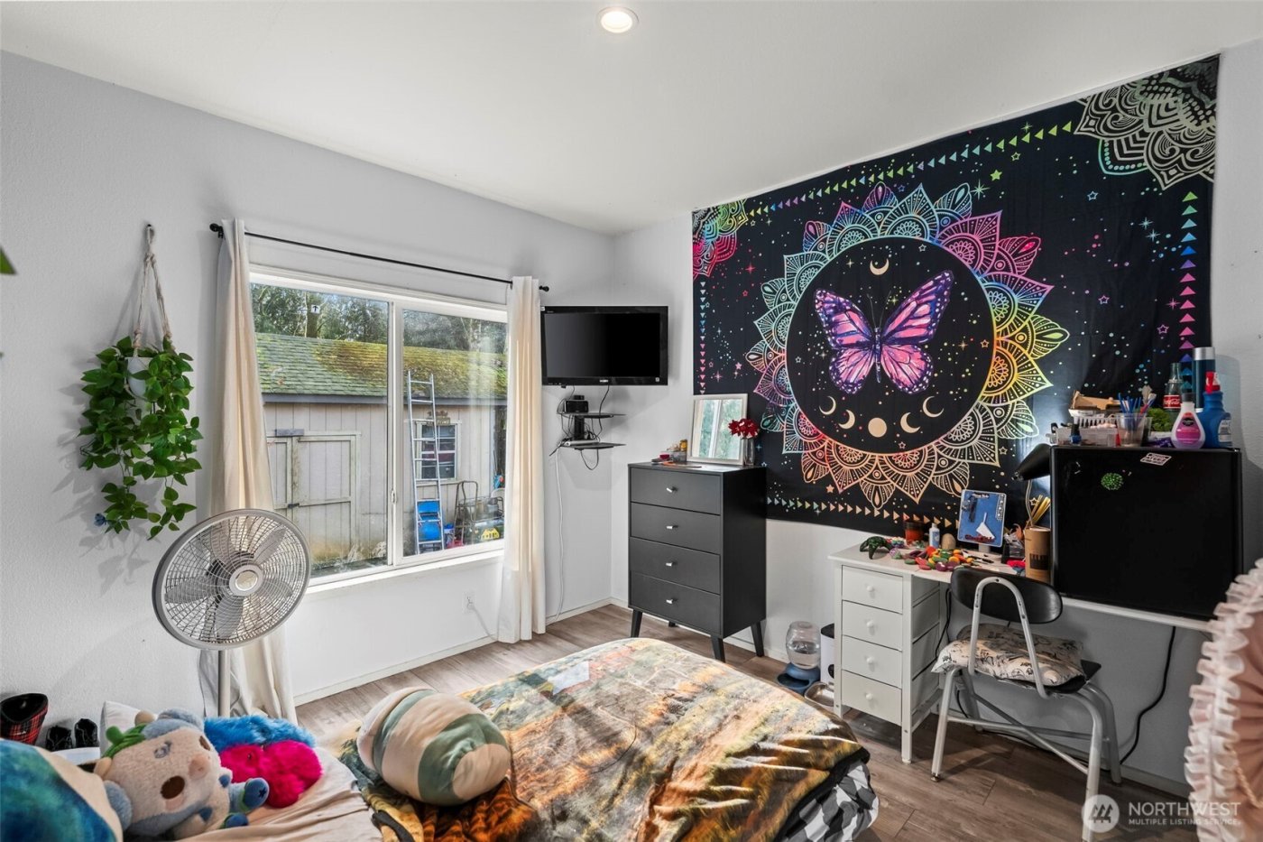 3762 W Cloquallum Road , Shelton, WA 98584