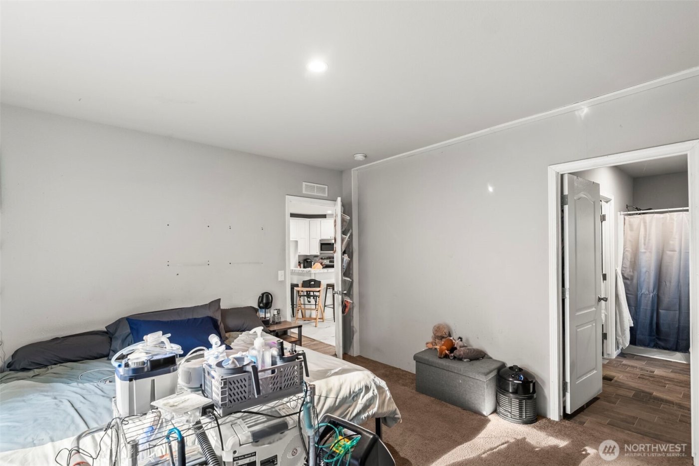 3762 W Cloquallum Road , Shelton, WA 98584