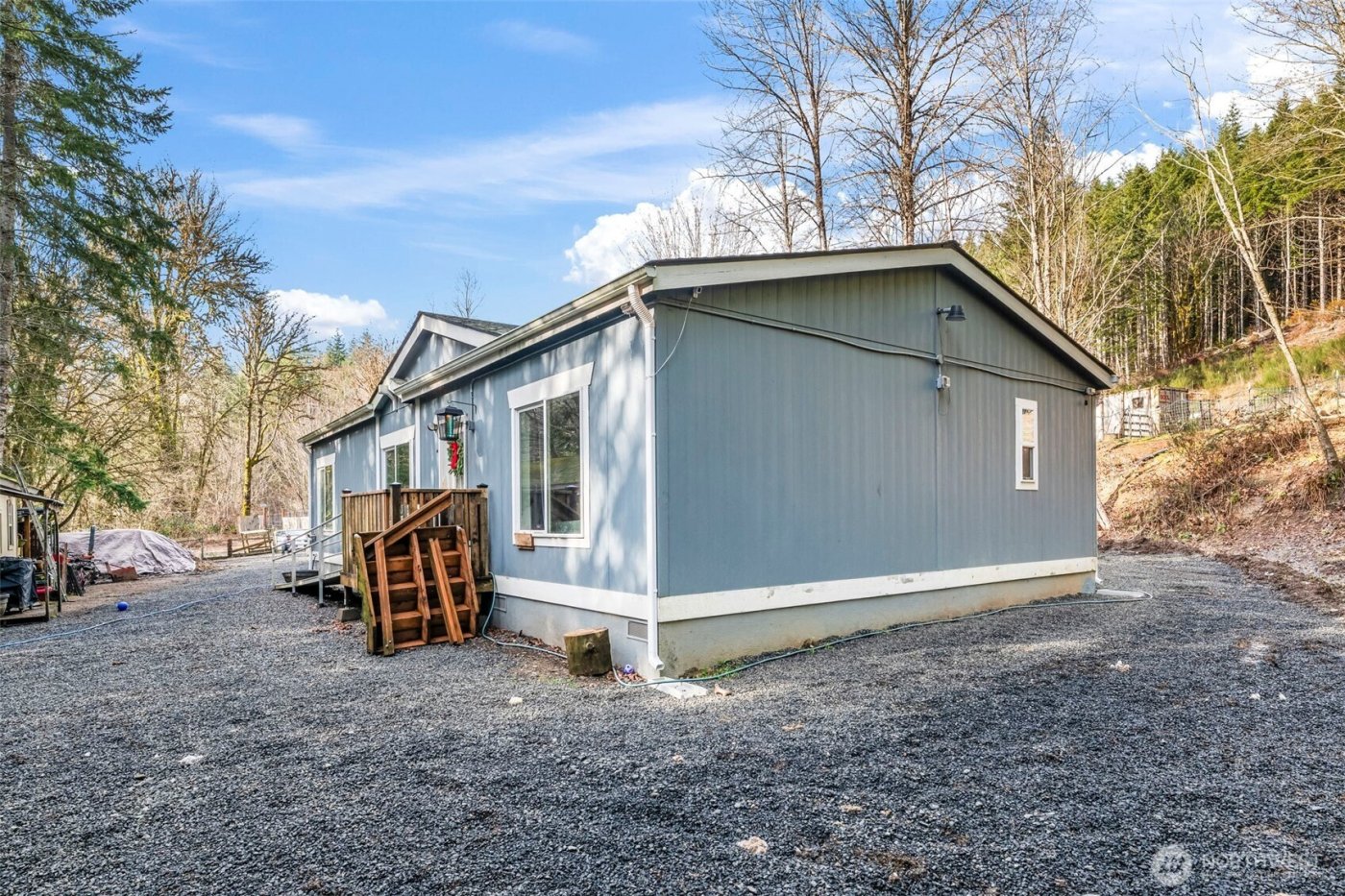 3762 W Cloquallum Road , Shelton, WA 98584