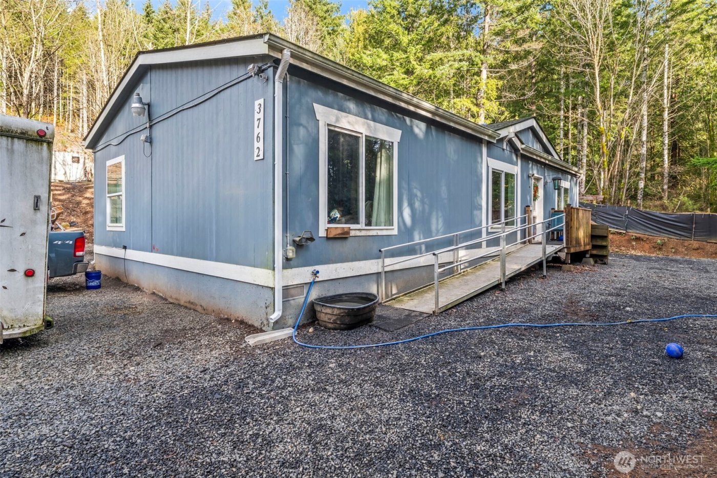 3762 W Cloquallum Road , Shelton, WA 98584