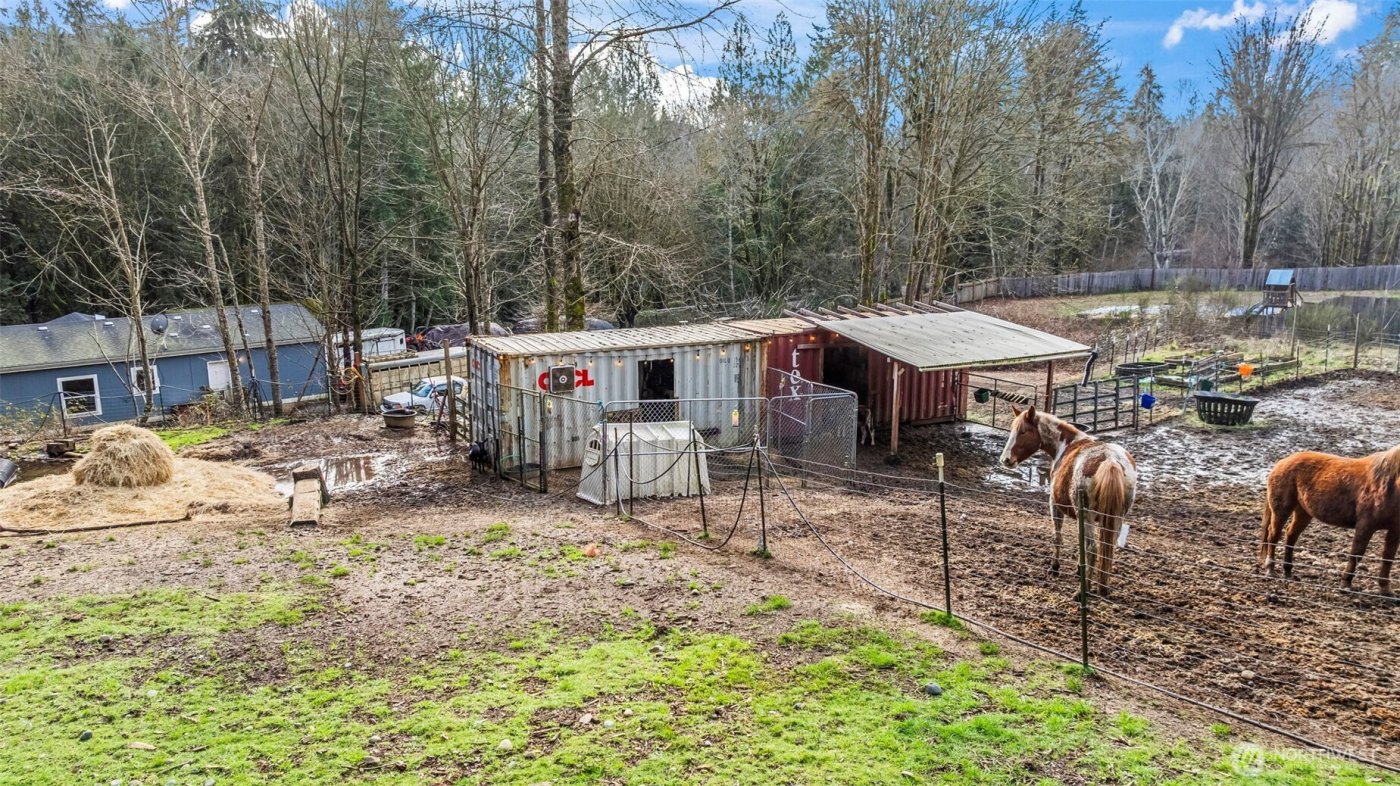 3762 W Cloquallum Road , Shelton, WA 98584