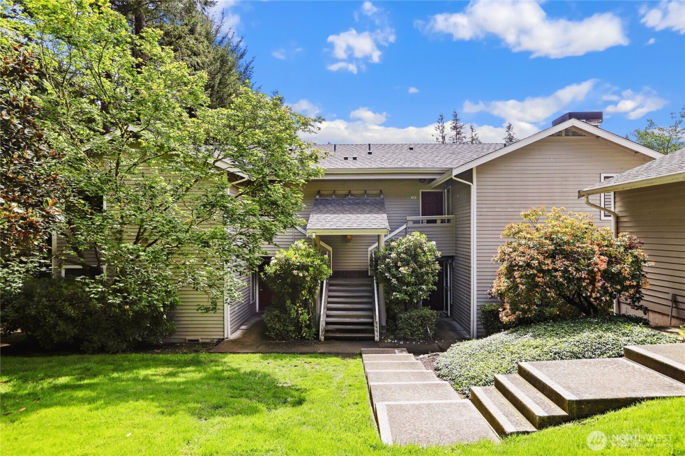 9009 Avondale Road NE #M226, Redmond, WA 98052