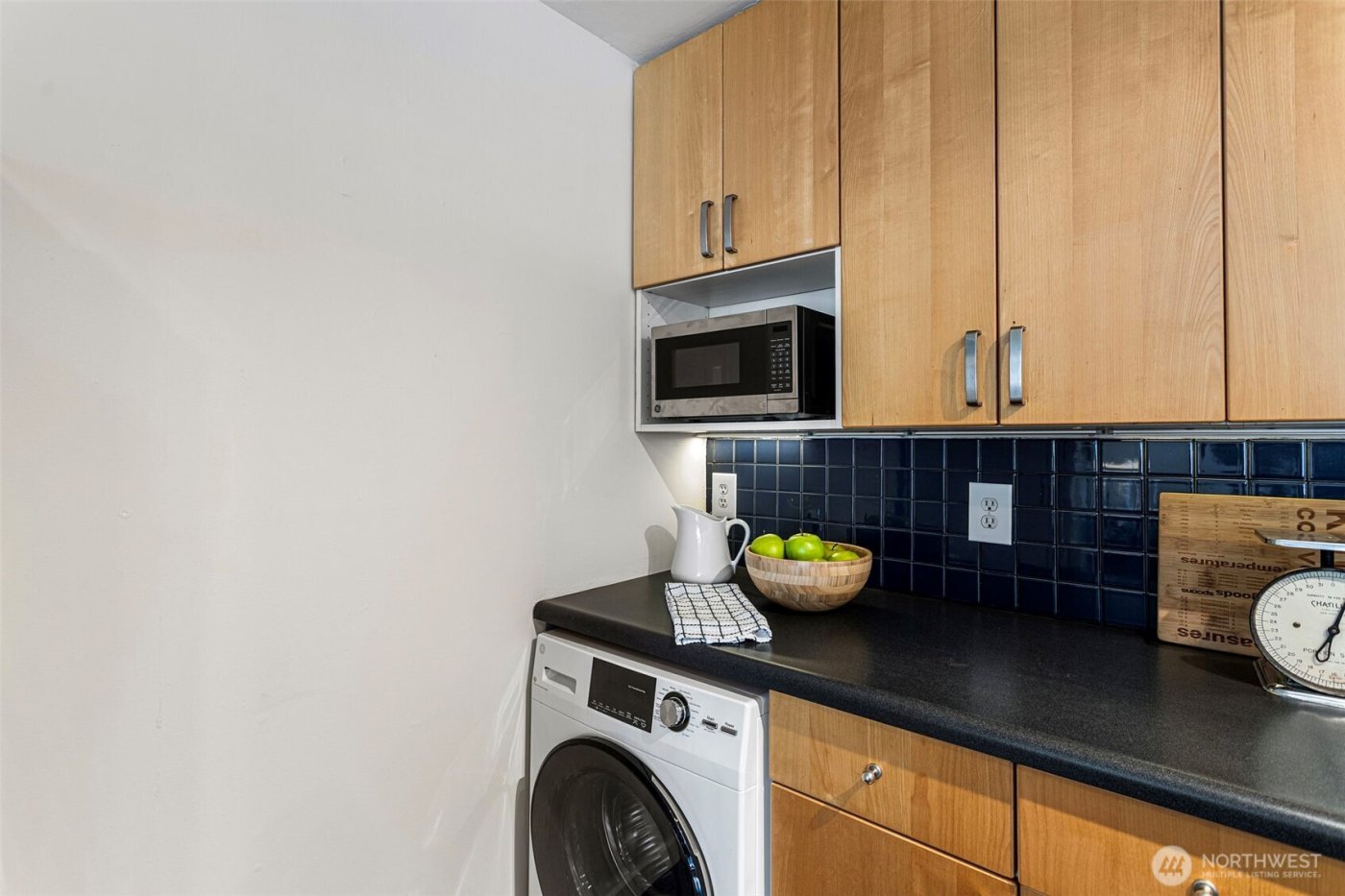 632 13th Avenue E #12, Seattle, WA 98102