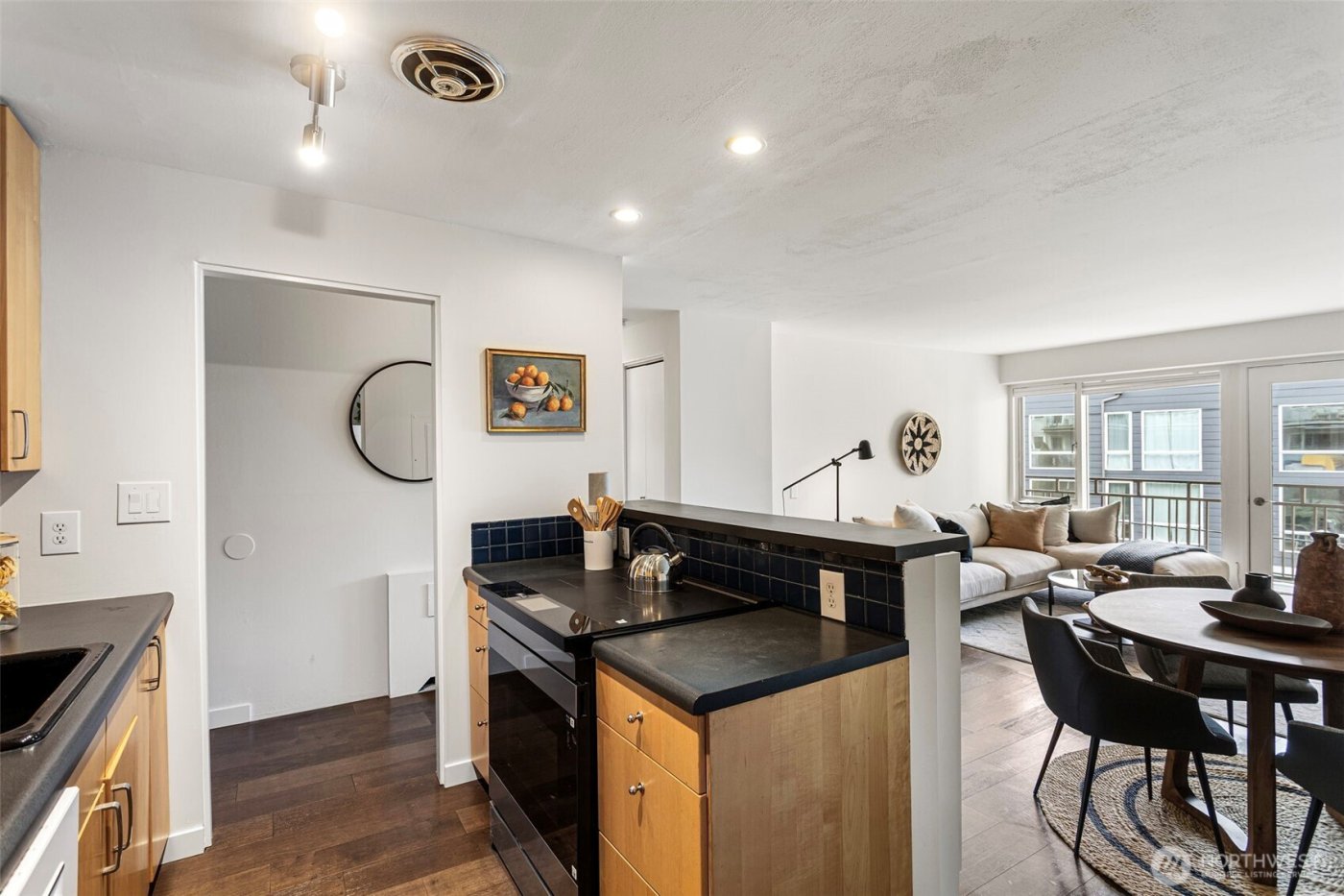 632 13th Avenue E #12, Seattle, WA 98102