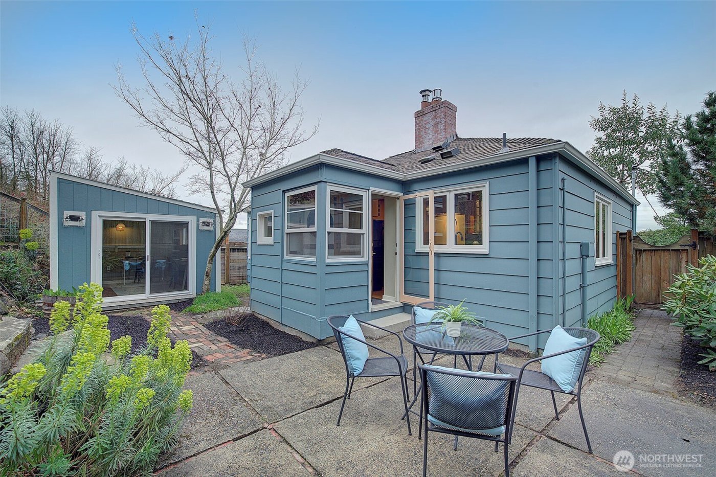 3625 36th Avenue W, Seattle, WA 98199