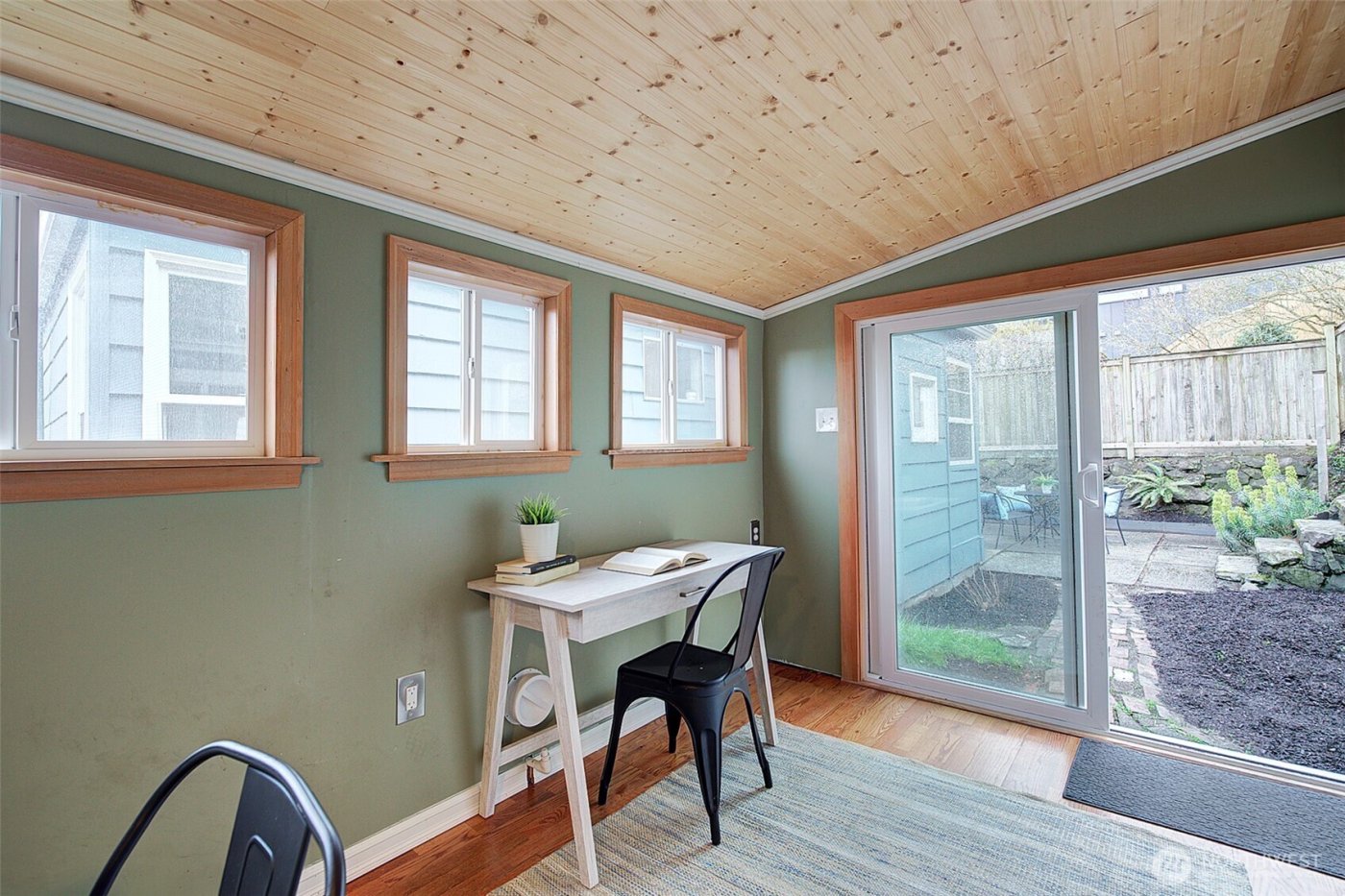 3625 36th Avenue W, Seattle, WA 98199